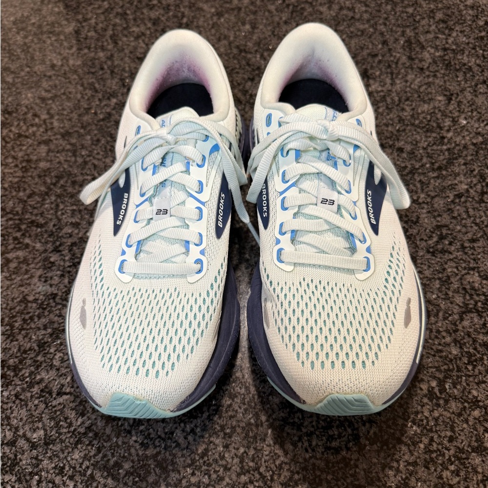 Brooks Adrenaline 23 Running Shoe